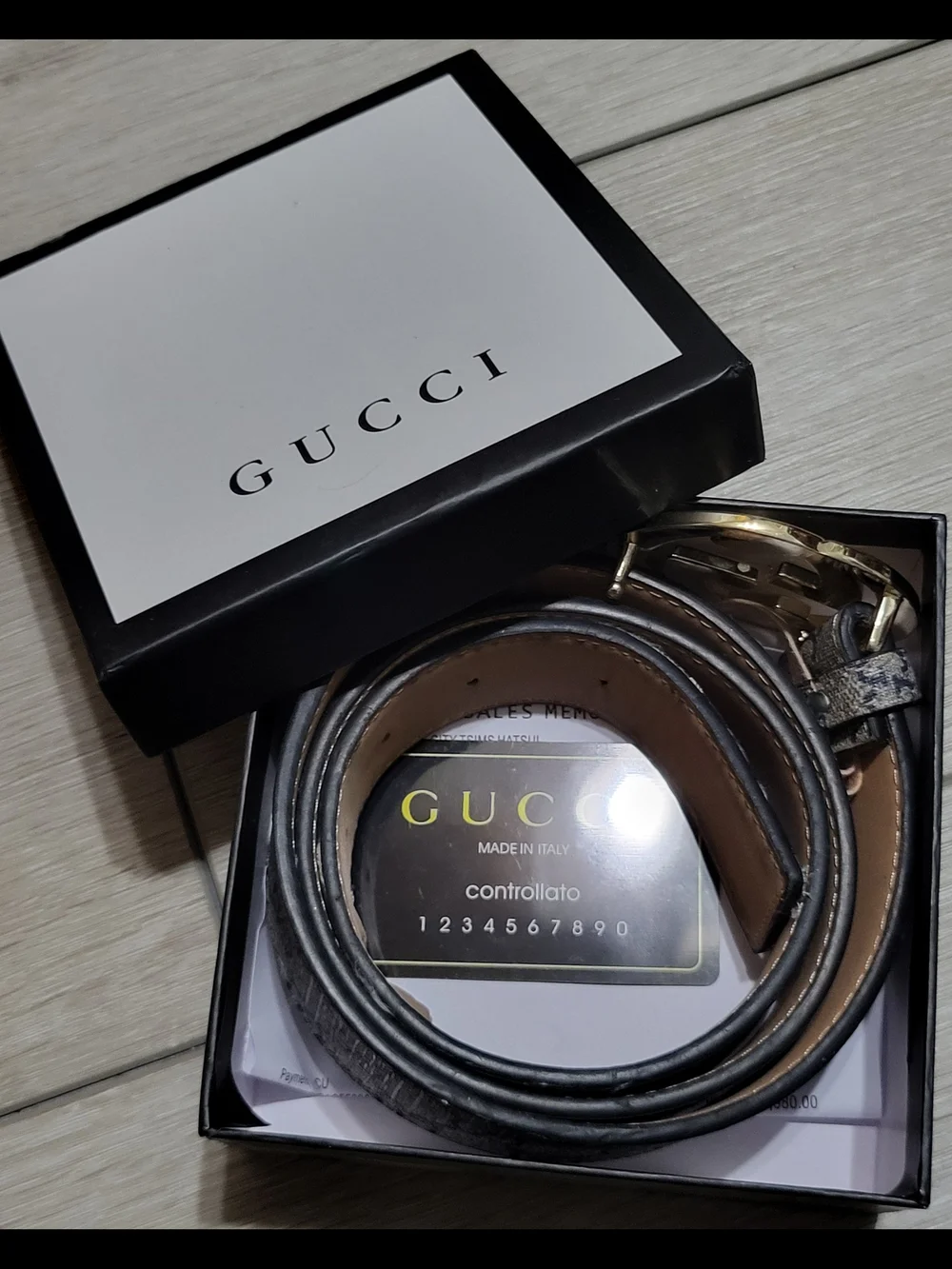 Gucci Men's Interlocking G Leather Belt in Black and Gold